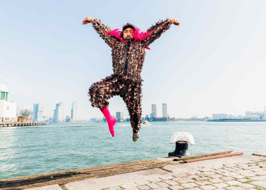 Midliggend PRRRT PRRRT FLAP FLAP Maas Theater En Dans ©Hilde Harshagen