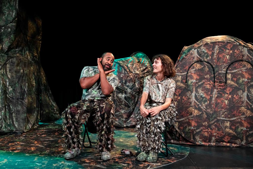 14_mid_prrrt-prrrt-flap-flap-maas-theater-en-dans-2024-kamerich-budwilowitz (1).jpg