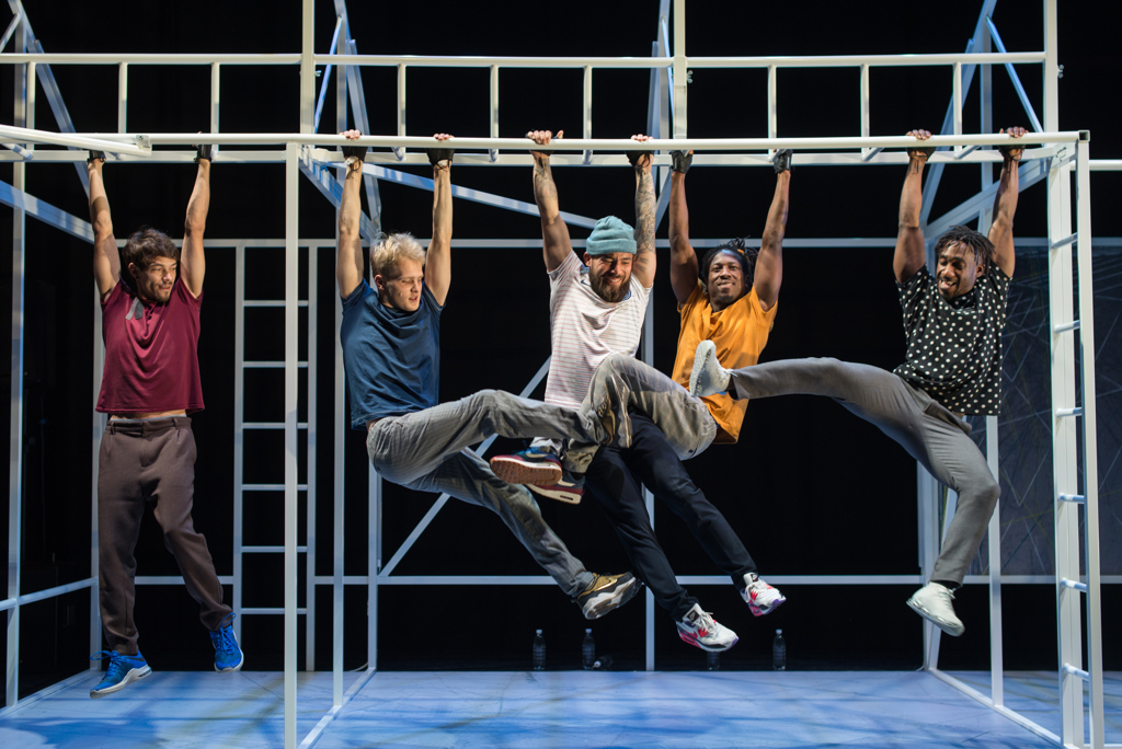 14_hr_b-boy_maas-theater-en-dans_-guido-bosua.jpg