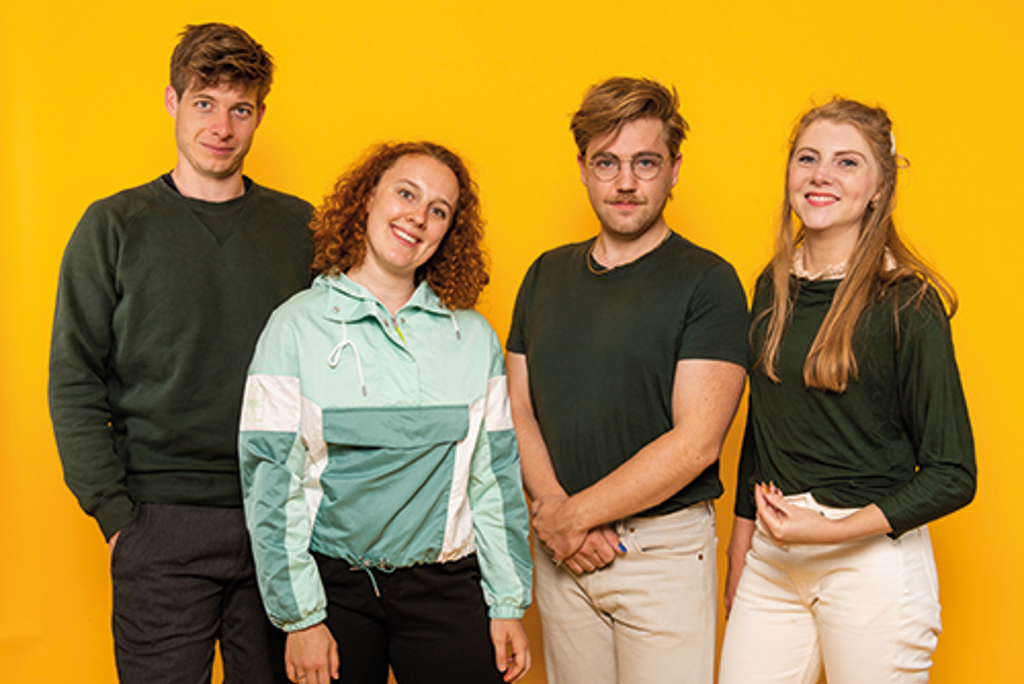 onder-het-buro-jeugdtheater-foto-linde-dorenbos.jpg (1) onder-het-buro-jeugdtheater-foto-linde-dorenbos.jpg (1)