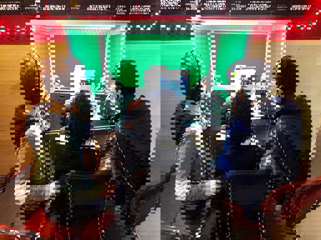 Foto Watch that Sound.jpg